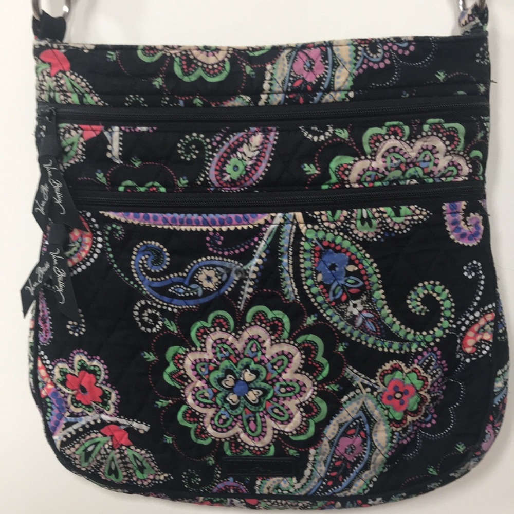 Vera Bradley City Shoulder Bag Petal Paisley retired (Sku 93)